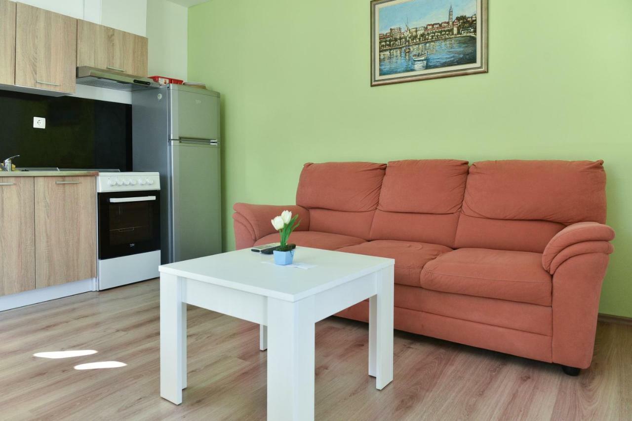 Apartman Karla Apartment Ljubuski Exterior photo