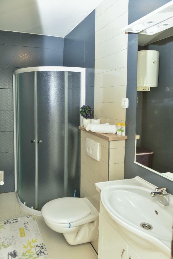 Apartman Karla Apartment Ljubuski Exterior photo